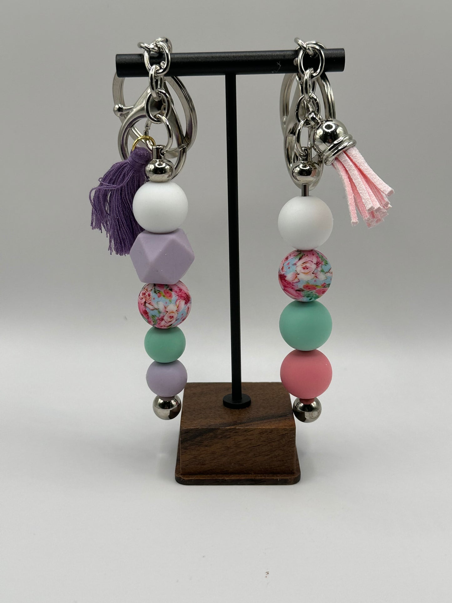 AAA. Keychain Plain bar
